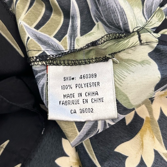 Bill Blass Men’s Hawaiian Short Sleeve Shirt - Picture 4 of 9